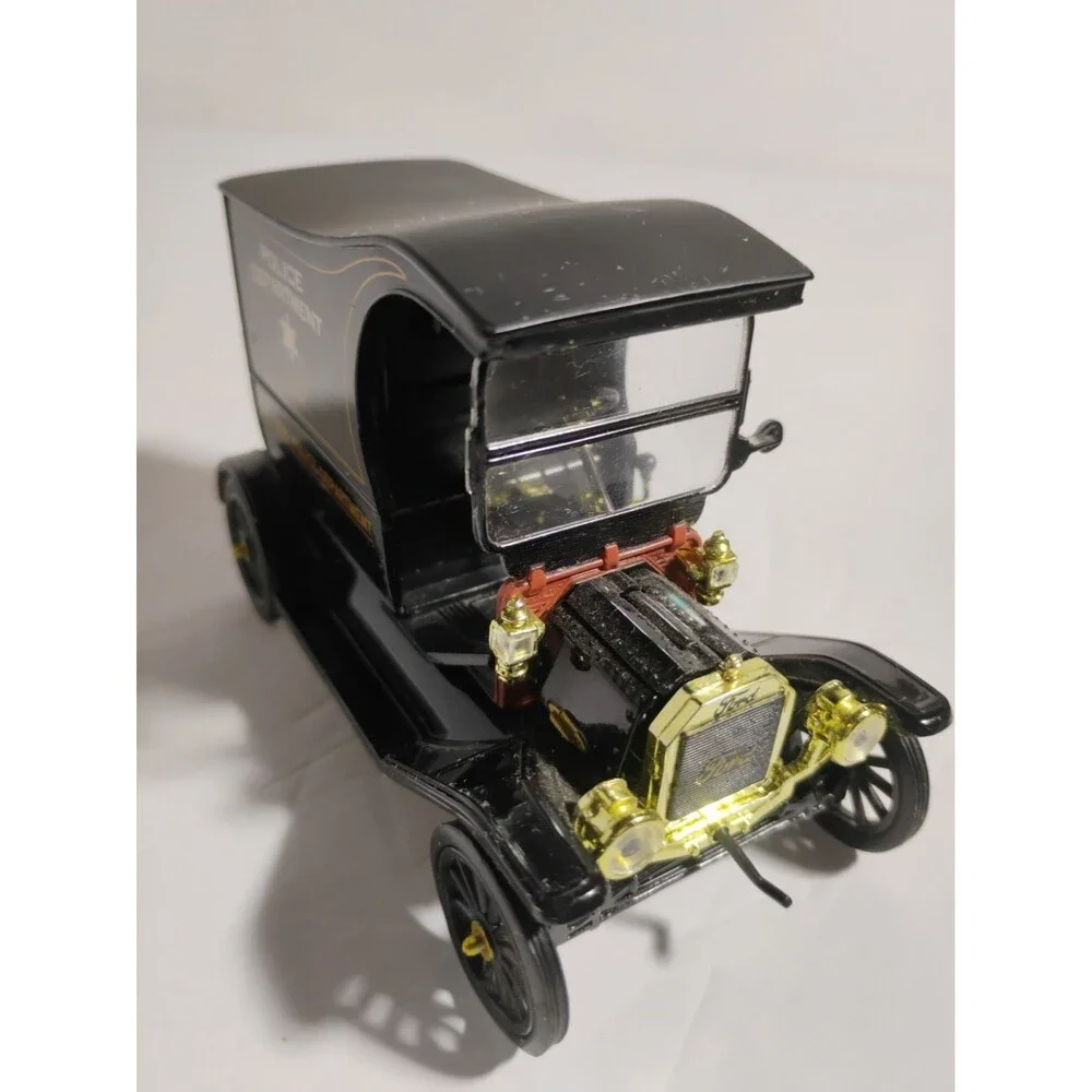 Ford Model T New York Police Department Paddy Wagon 1:24